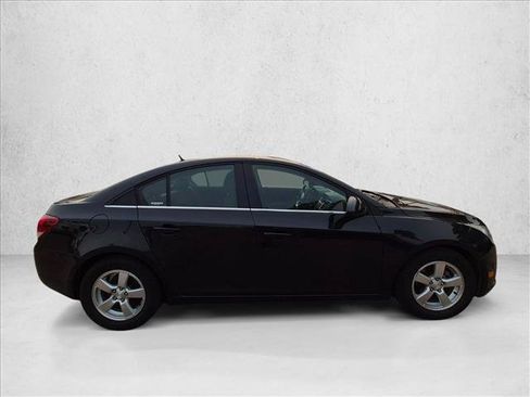 Used 2014 Chevrolet Cruze LT FWD image 4