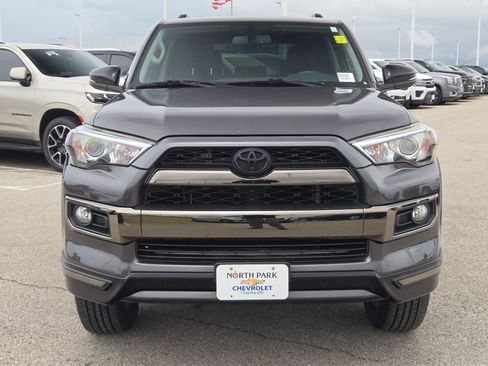Used 2019 Toyota 4Runner Limited AWD/4WD image 8