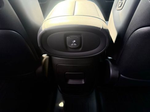 New 2026 Hyundai Palisade Calligraphy FWD image 18