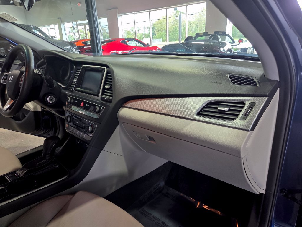 Used 2018 Hyundai Sonata SE FWD image 15
