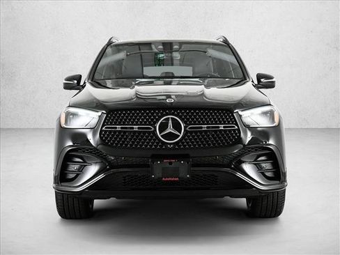 Certified 2025 Mercedes-Benz GLE 580 4MATIC image 2