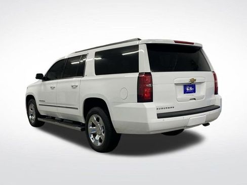Used 2019 Chevrolet Suburban LT w/ LT Signature Package image 3