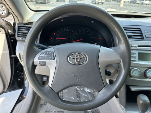 Used 2007 Toyota Camry LE FWD image 18