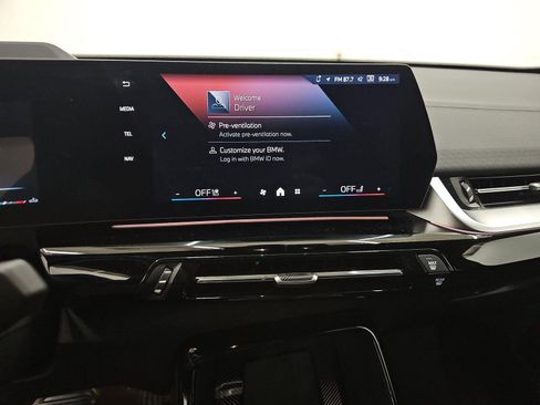 Used 2025 BMW X2 xDrive28i image 11