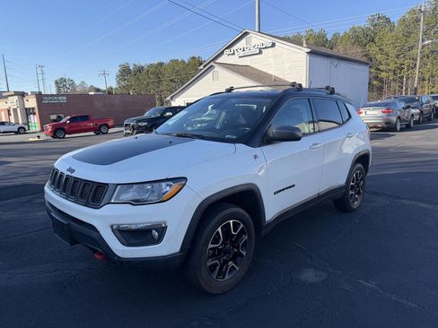 Used 2020 Jeep Compass Trailhawk AWD/4WD image 1