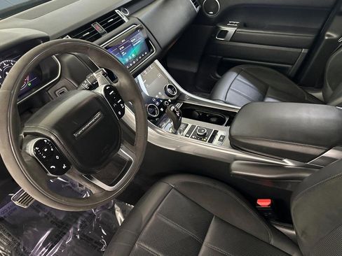 Used 2022 Land Rover Range Rover Sport HST image 4