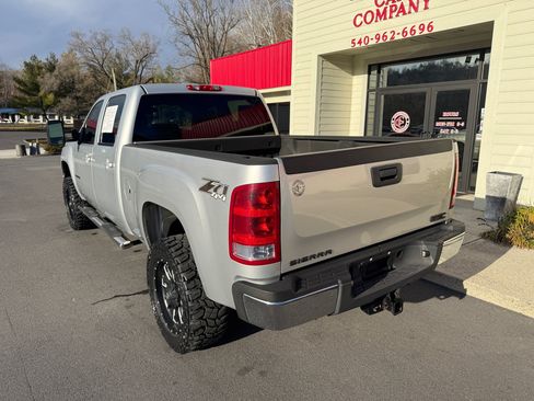 Used 2013 GMC Sierra 2500 SLT w/ Snow Plow Prep Package image 4
