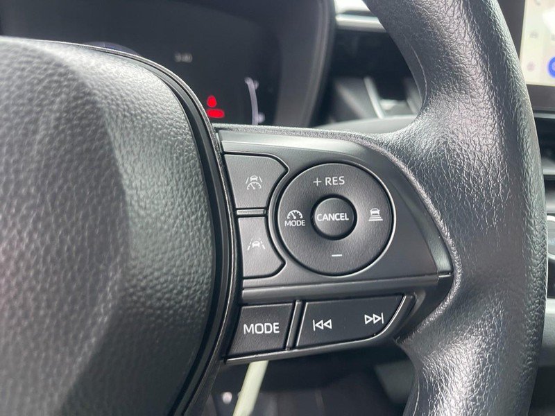 Used 2026 Toyota Corolla LE FWD image 18