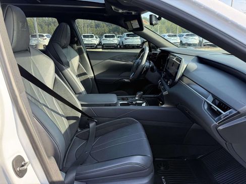 Used 2024 Lexus RX 500h F Sport image 19