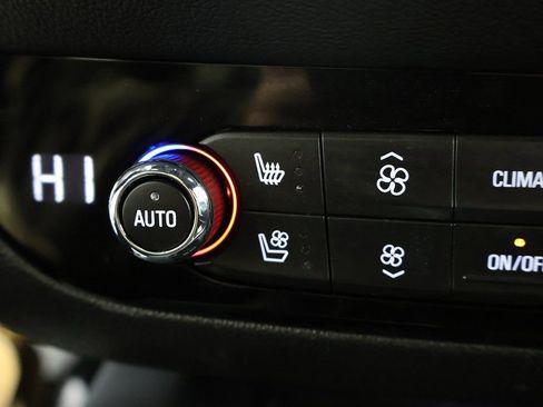 Used 2024 Buick Enclave Premium image 61