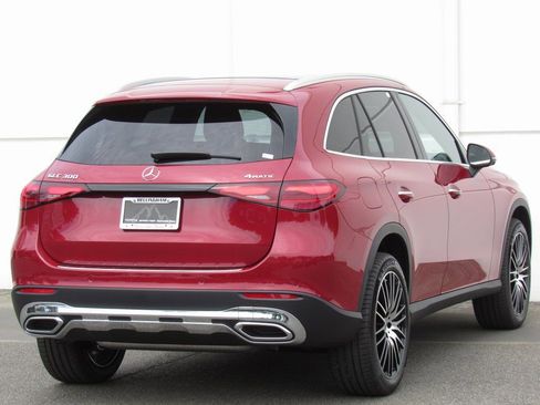 New 2025 Mercedes-Benz GLC 300 4MATIC image 6