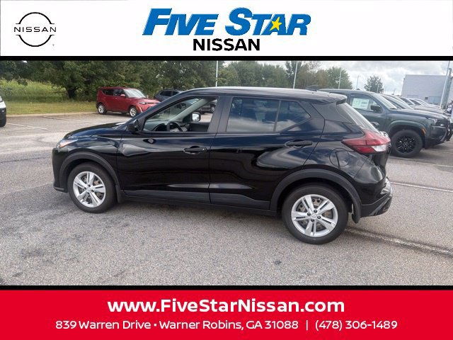 Used 2024 Nissan Kicks S FWD image 18
