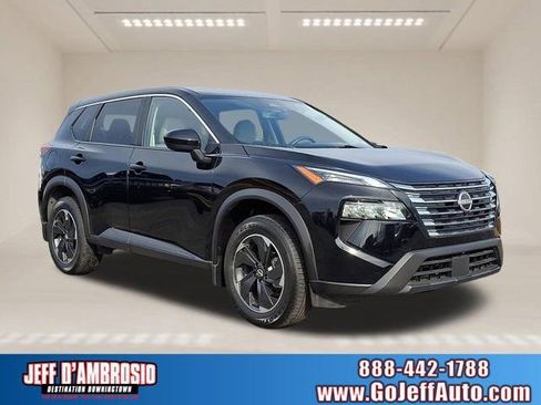 Used 2024 Nissan Rogue SV FWD image 1