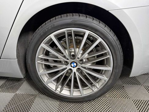 Used 2019 BMW 530e w/ Convenience Package RWD image 20