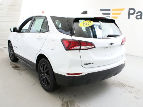 Used 2023 Chevrolet Equinox LS w/ Midnight Edition image 6