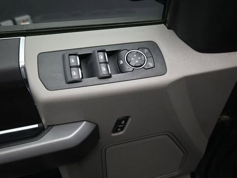 Used 2019 Ford F150 XLT image 10