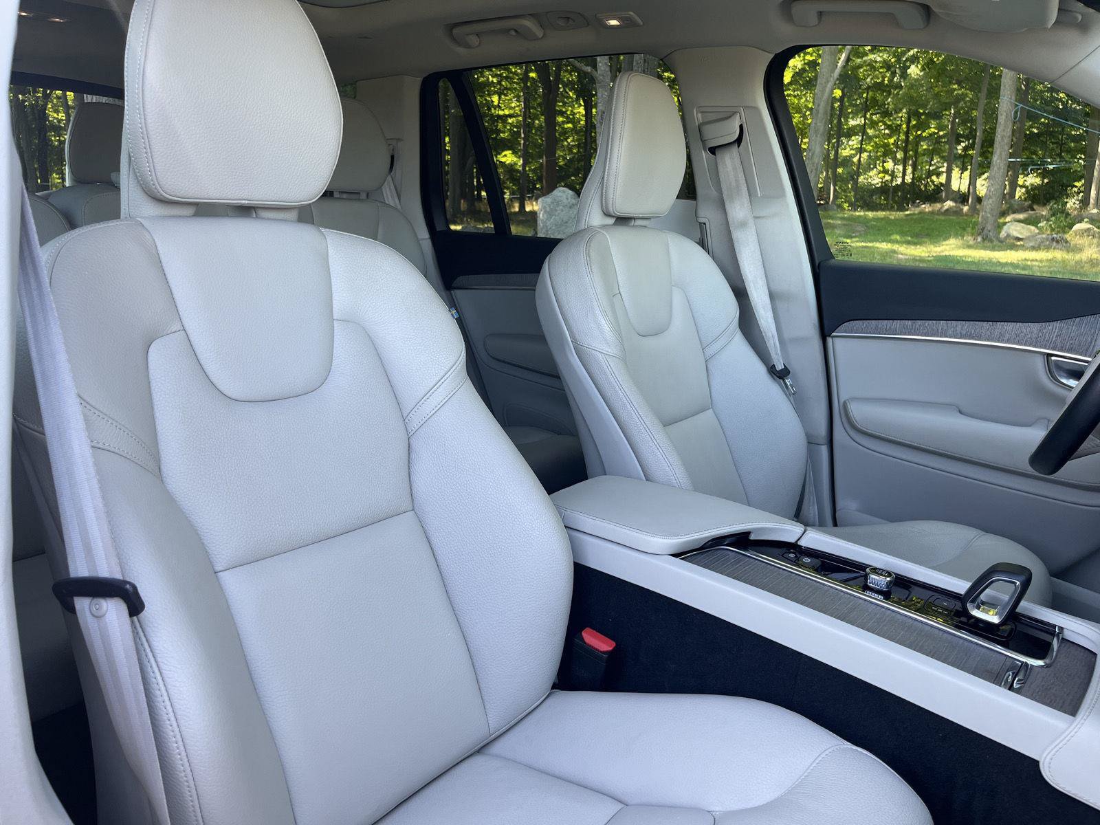 Used 2023 Volvo XC90 B6 Plus w/ Protection Package AWD/4WD image 38