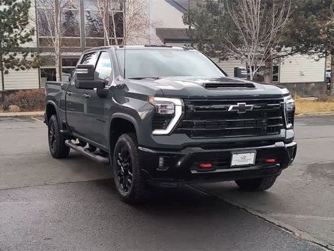 Used 2025 Chevrolet Silverado 3500 LTZ w/ LTZ Plus Package image 3