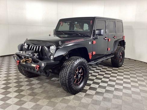 Used 2015 Jeep Wrangler Unlimited Rubicon w/ Dual Top Group image 5