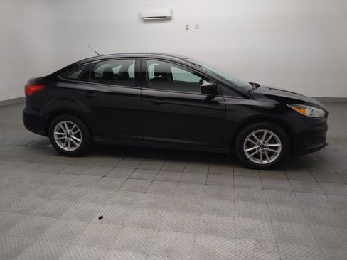 Used 2018 Ford Focus SE FWD image 11