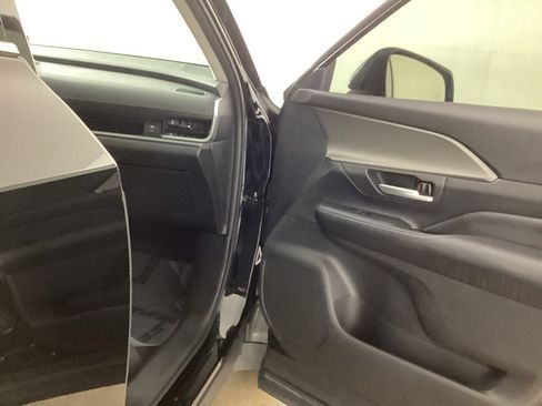 Used 2024 Toyota Grand Highlander AWD image 21