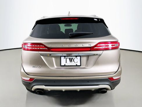 Used 2019 Lincoln MKC Select w/ Select Plus Package AWD/4WD image 6
