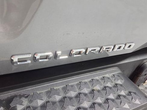 Used 2025 Chevrolet Colorado Trail Boss image 11