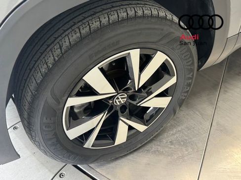 Used 2023 Volkswagen Atlas Cross Sport SE AWD/4WD image 5