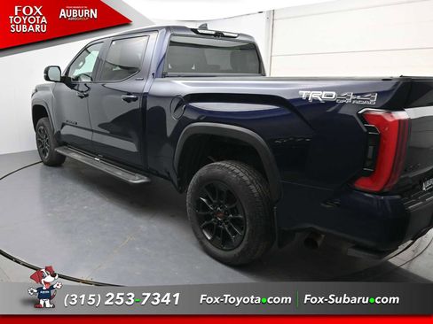 Used 2024 Toyota Tundra Limited AWD/4WD image 11