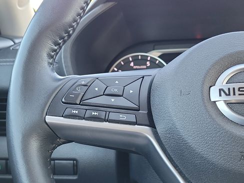 Used 2022 Nissan Sentra SV w/ All-Weather Package image 18