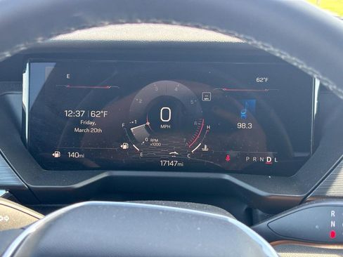 Used 2025 GMC Acadia Elevation image 20