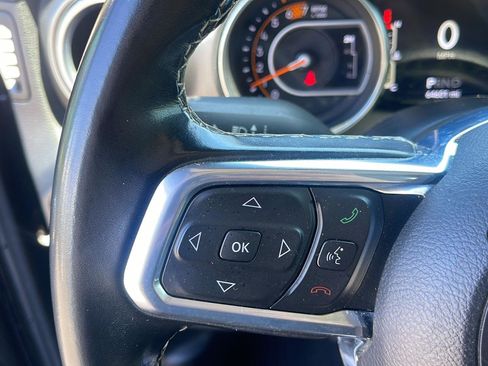 Used 2020 Jeep Wrangler Unlimited Sahara image 15