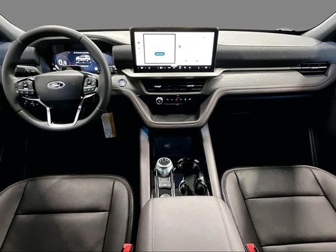 New 2026 Ford Explorer Platinum AWD/4WD image 2