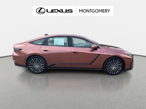 New 2026 Lexus ES 350e FWD image 2