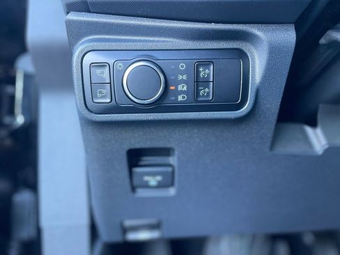 Used 2024 Ford Bronco Badlands image 16