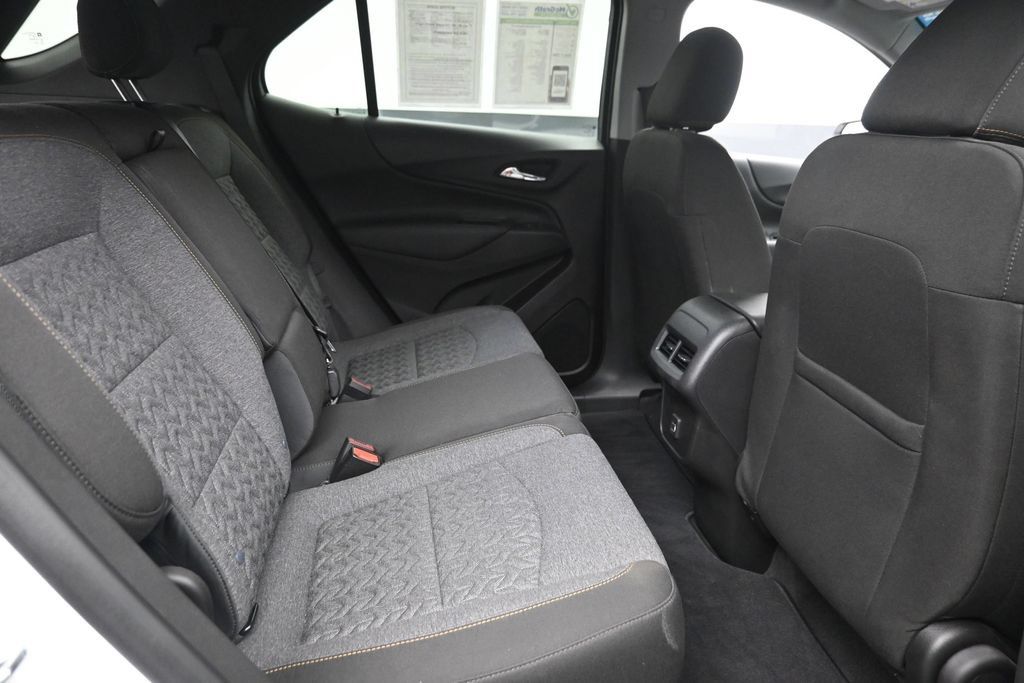 Used 2024 Chevrolet Equinox LT AWD/4WD image 10