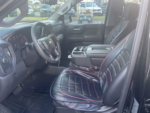 Used 2019 Chevrolet Silverado 1500 Custom w/ Custom Convenience Package image 5