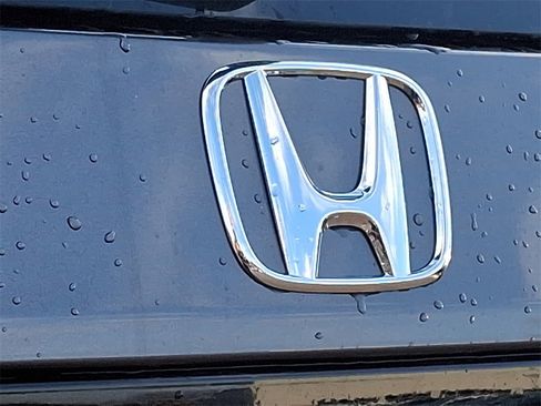 New 2025 Honda Pilot Touring image 18