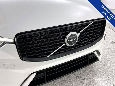 Used 2025 Volvo XC60 B5 Ultra w/ Protection Package Premier image 37