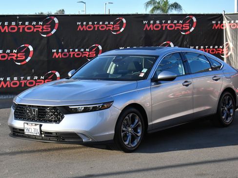 Used 2024 Honda Accord EX image 3