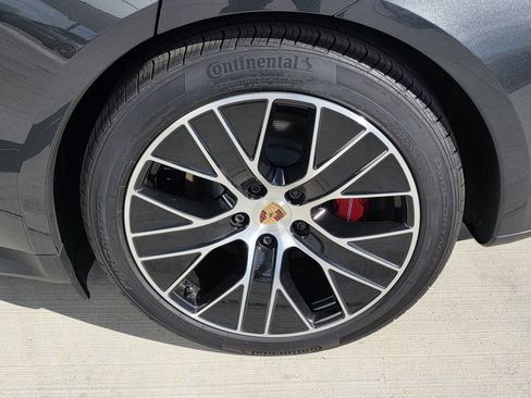 Used 2025 Porsche Taycan 4S image 15