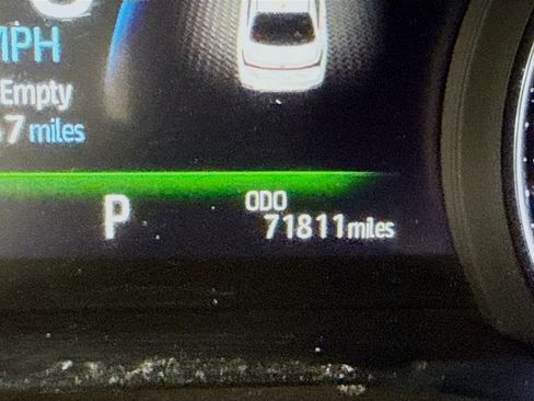 Used 2020 Toyota Avalon XSE image 16