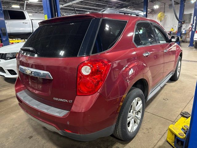 Used 2010 Chevrolet Equinox LT w/ Chrome Appearance Package FWD image 4