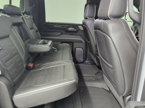 Used 2025 GMC Sierra 2500 AT4X AWD/4WD image 36