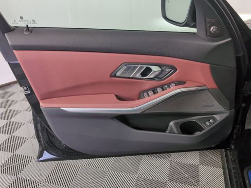 Used 2026 BMW 330i xDrive Sedan w/ Premium Package image 10