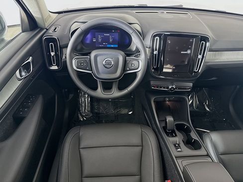 New 2026 Volvo XC40 B5 Core image 23