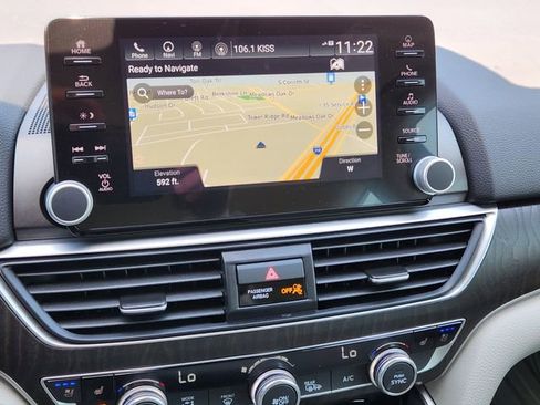 Used 2021 Honda Accord Touring image 17