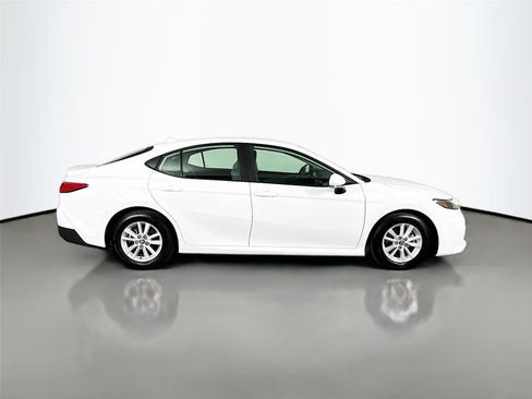 Certified 2025 Toyota Camry LE FWD image 17