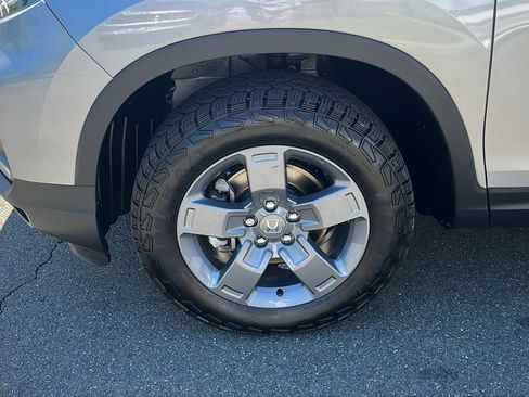 Used 2024 Honda Ridgeline TrailSport image 8