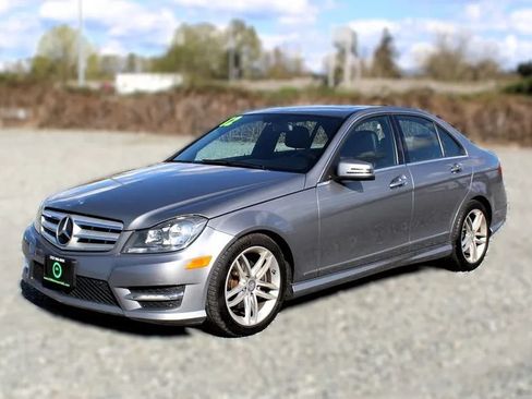Used 2012 Mercedes-Benz C 300 4MATIC Sedan image 3